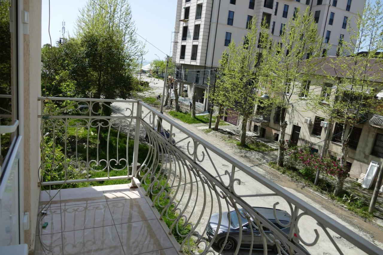 Apartments Na Beregu Sukhumi Exterior photo
