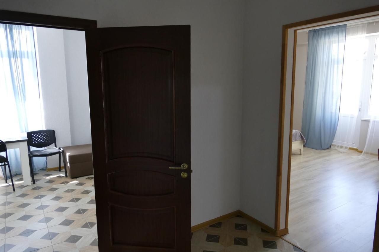 Apartments Na Beregu Sukhumi Exterior photo